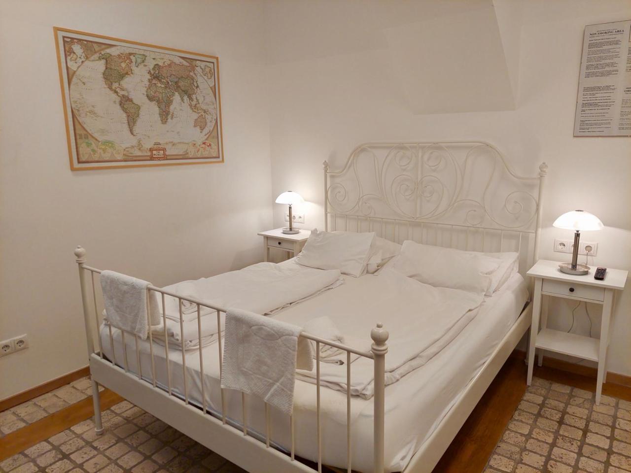 Modern Studios Near City Center Viena Exterior foto