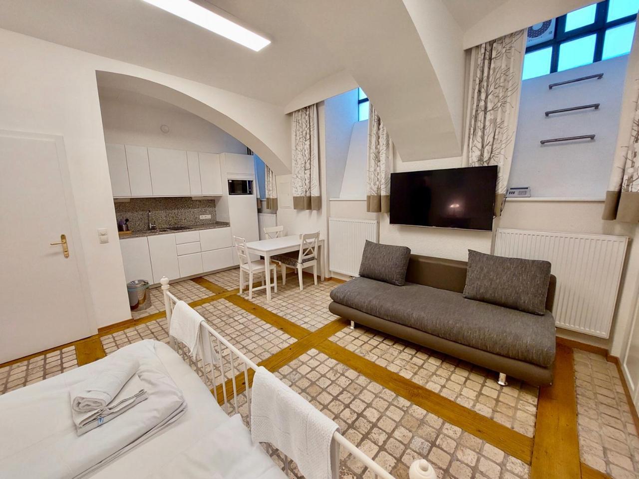 Modern Studios Near City Center Viena Exterior foto